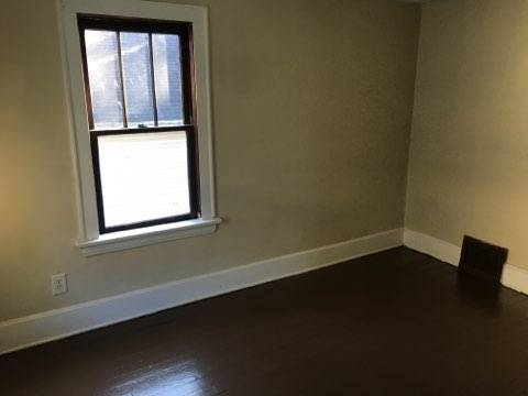 Building Photo - 112 Leora St