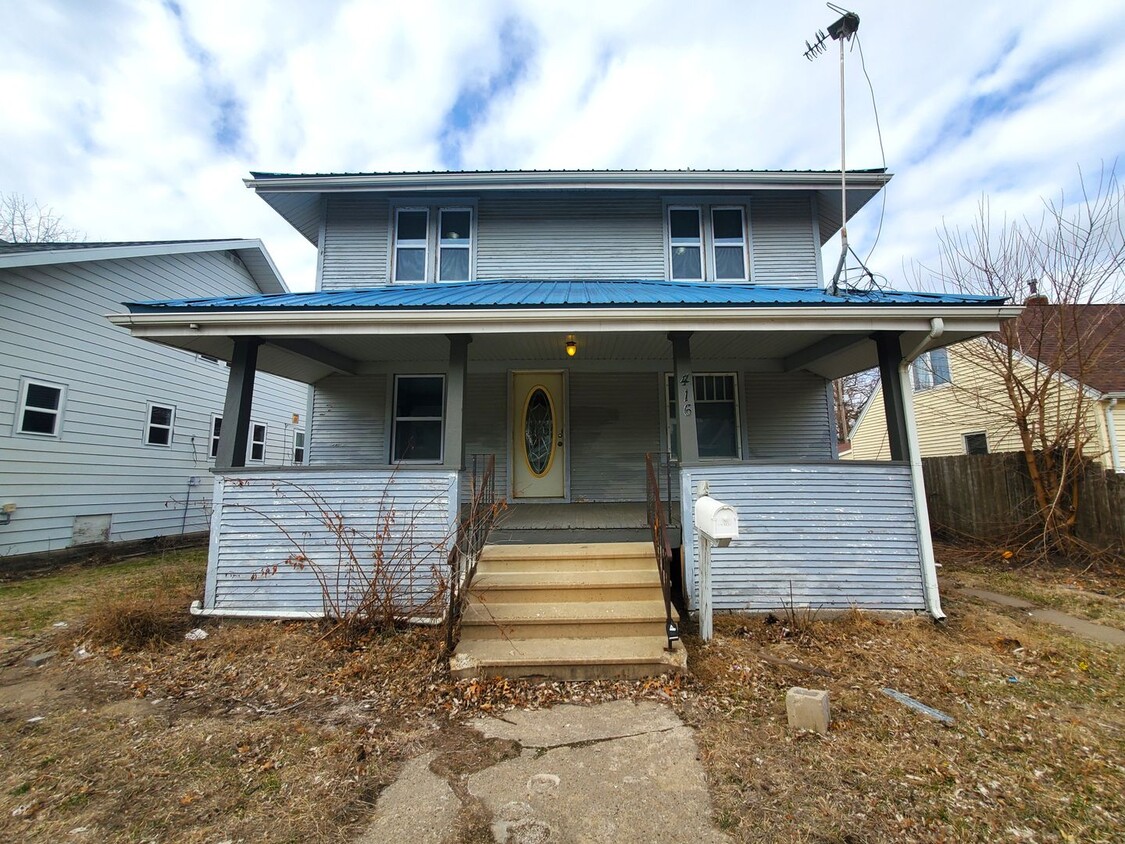Primary Photo - FOR RENT- 416 Riehl-Newly Remodeled! Pets ...