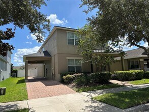 Building Photo - 15168 Evergreen Oak Loop