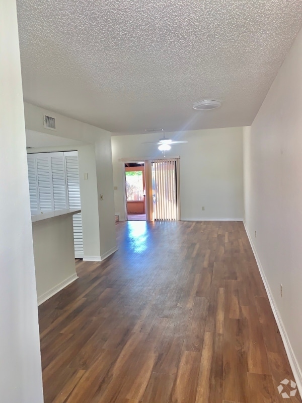 Building Photo - 4285 Melissa Ct W