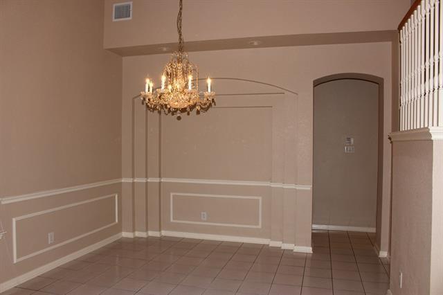 Building Photo - 329 Saddlebrook Dr