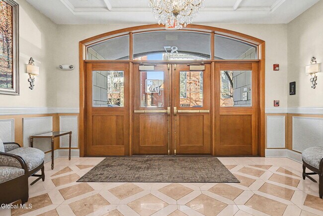 Foto del edificio - 87 Railroad Pl