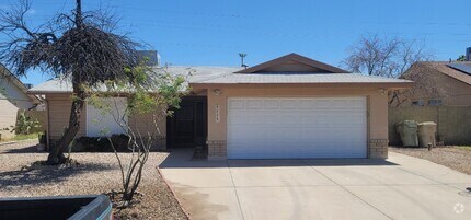 Building Photo - 5115 N 71st Dr