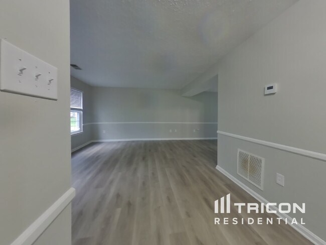 Foto del edificio - 4111 Lancaster Cir