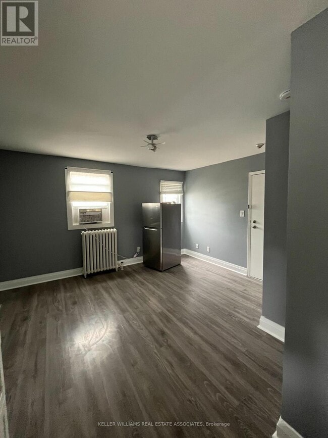 Building Photo - 53-253 Dawes Rd