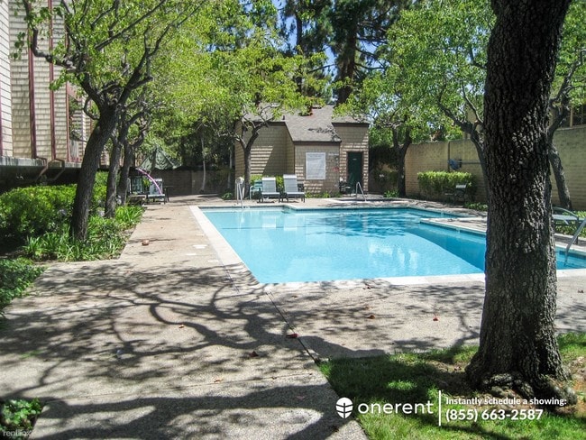 Building Photo - 2 br, 2 bath Condo - 2211 Latham St #108 -