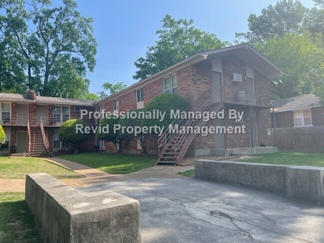 Building Photo - 1 Bedroom in Midtown Memphis!