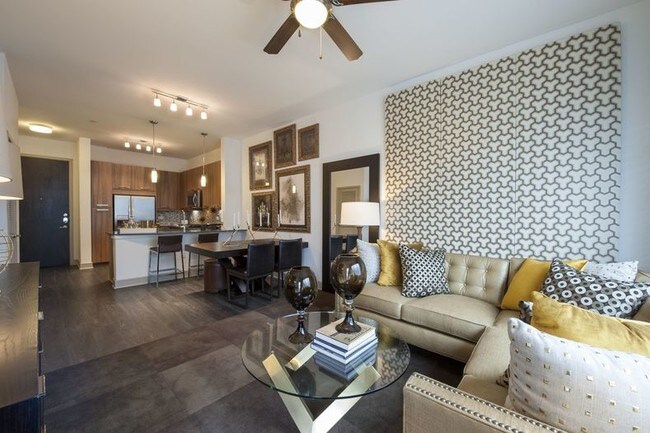 Building Photo - Spicy New 2 BR Available for Rent