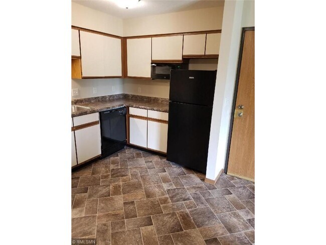 Foto del edificio - 2204 Hanley Rd