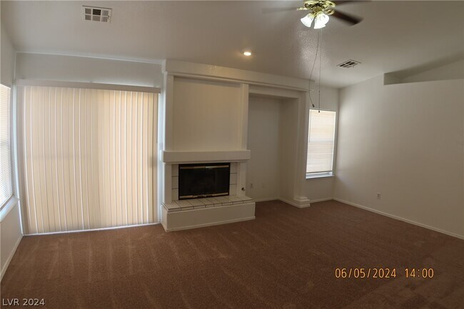 Building Photo - 1621 Blanco Dr