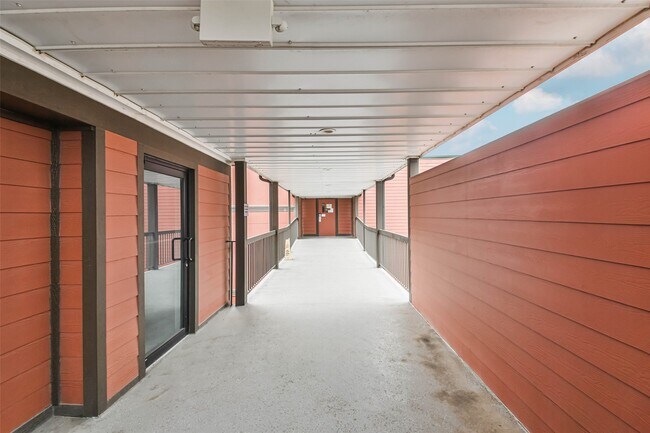 Foto del edificio - 1025 Swanson St