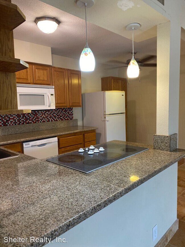 Foto del edificio - 2 br, 1 bath House - 625 Royal Crest Circl...
