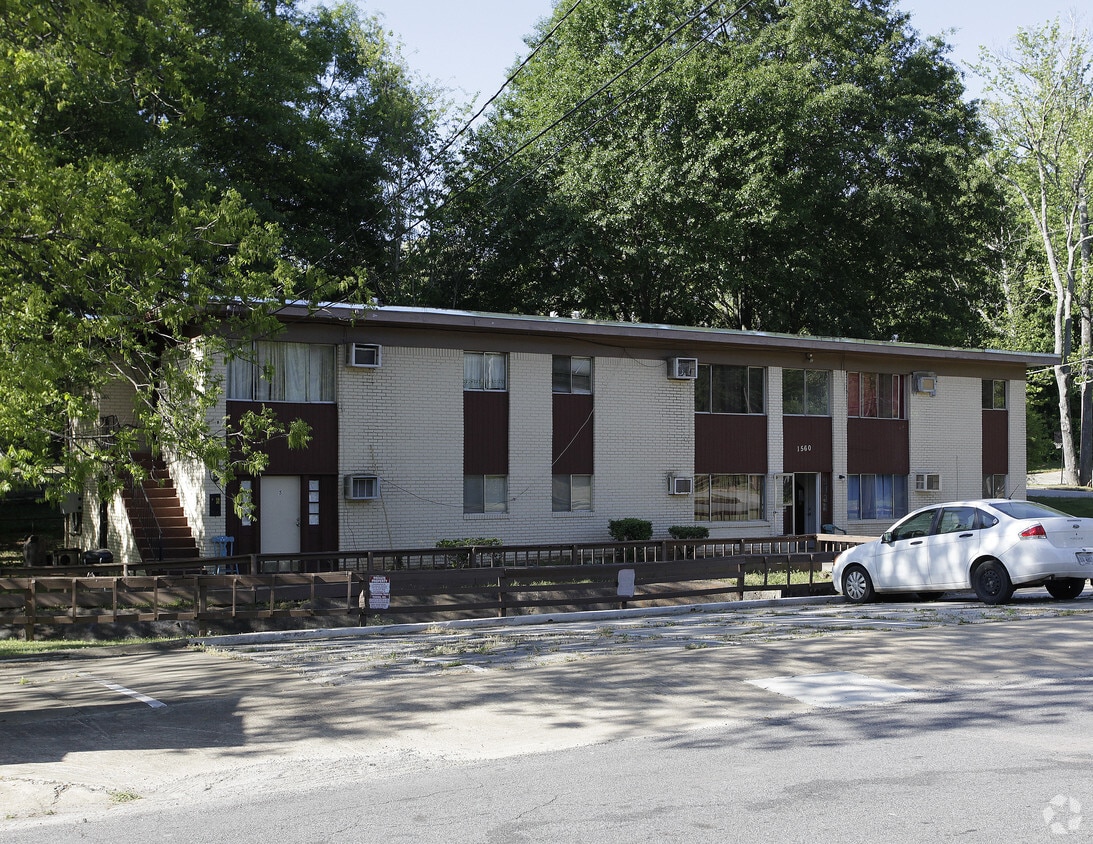 Primary Photo - 1560 Harvard Ave