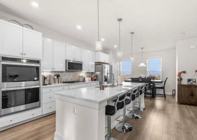 Building Photo - 1581 Sandpiper Bay Lp