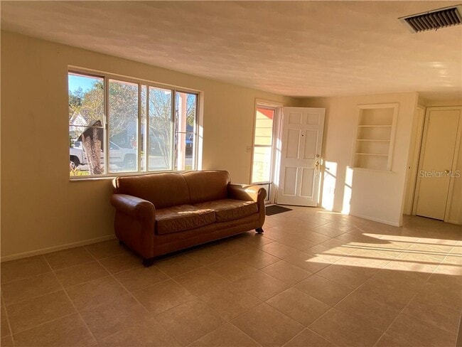 Foto del edificio - 3612 Springfield Dr