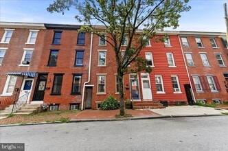 Building Photo - 122 E Miner St