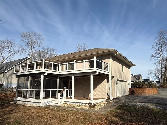 Building Photo - 29920 W Randor Dr