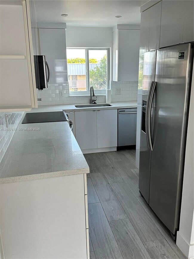 Foto del edificio - 3601 NE 170th St