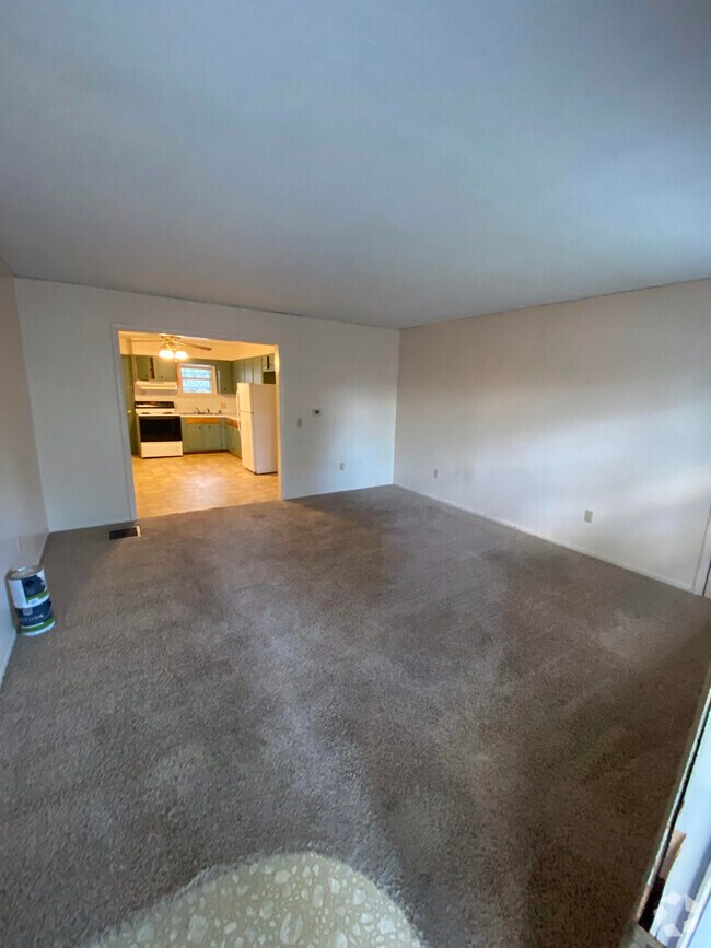 Apartments For Rent in Melvern KS with Gym/Fitness Center 2 Rentals