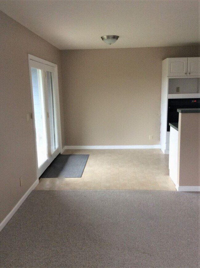 Building Photo - 3 br, 2 bath House - 780 Malaga Dr
