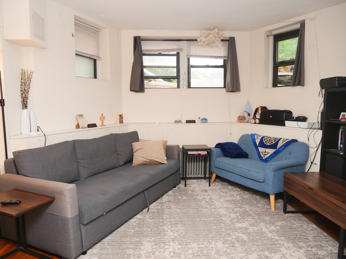 Photo - 28 Browne St (Brookline, MA)