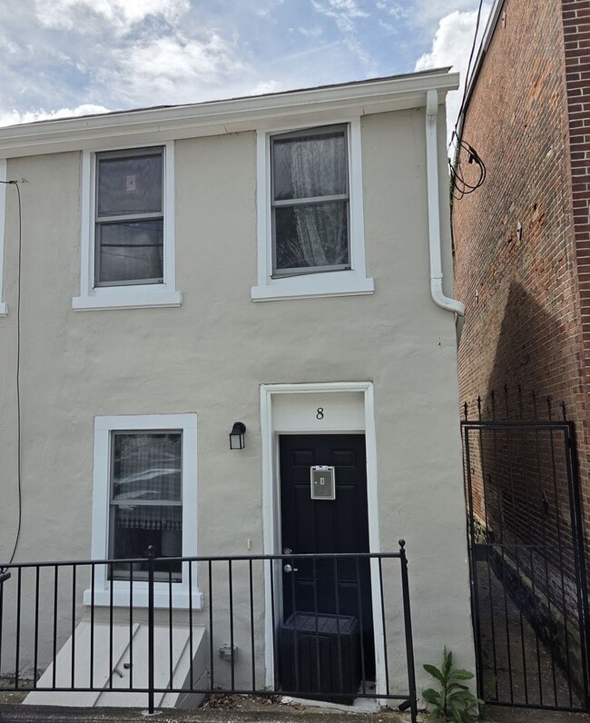 2 Bedroom 1 Bath Townhouse - 2 Bedroom 1 Bath Townhouse