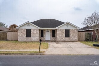 Building Photo - 707 W Gabriella Ave