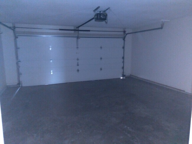 Building Photo - 1731 Sunrise Dr