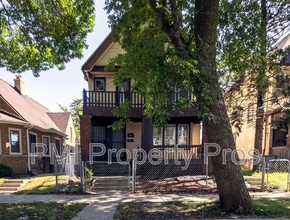 Building Photo - 2322 N 44th St