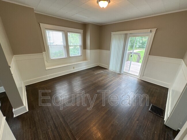 Foto del edificio - 4939 Western Hills Ave