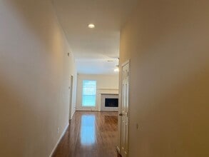 Building Photo - 6519 Greenhouse Rd