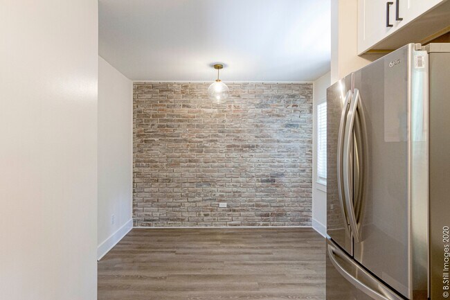 Foto del edificio - 1744 Cambridge Ave