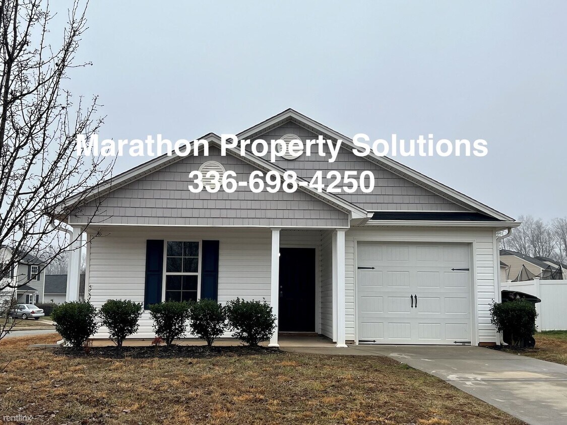 Primary Photo - 3 br, 2 bath House - 16 Hillrise Ct