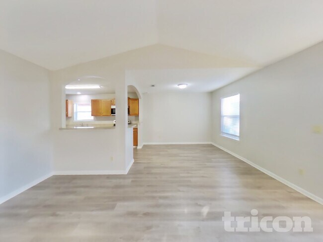 Foto del edificio - 7520 Teaticket Ct