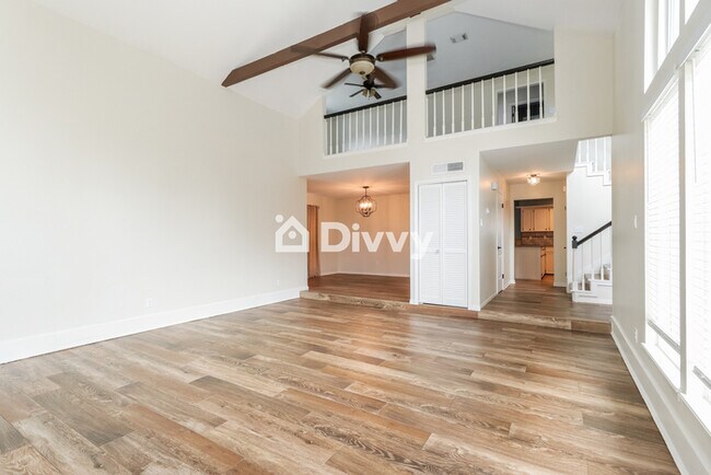 Building Photo - 8927 Pine Shores Dr, Humble, TX 77346