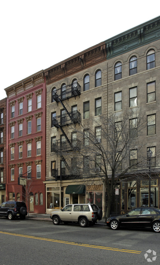 Building Photo - 161 14th St