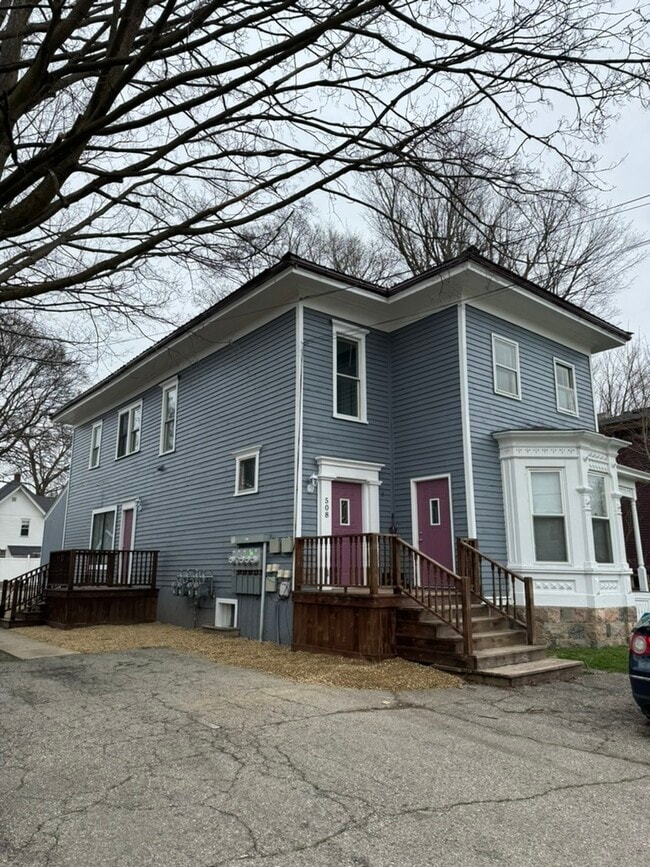 Building Photo - 508 W Michigan Ave