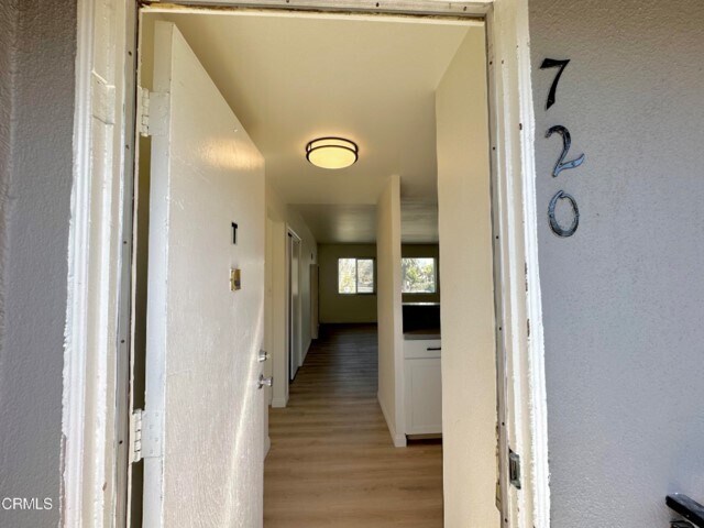 Foto del edificio - 720 W 5th St