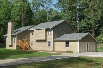 Building Photo - 3562 Bryant Ln