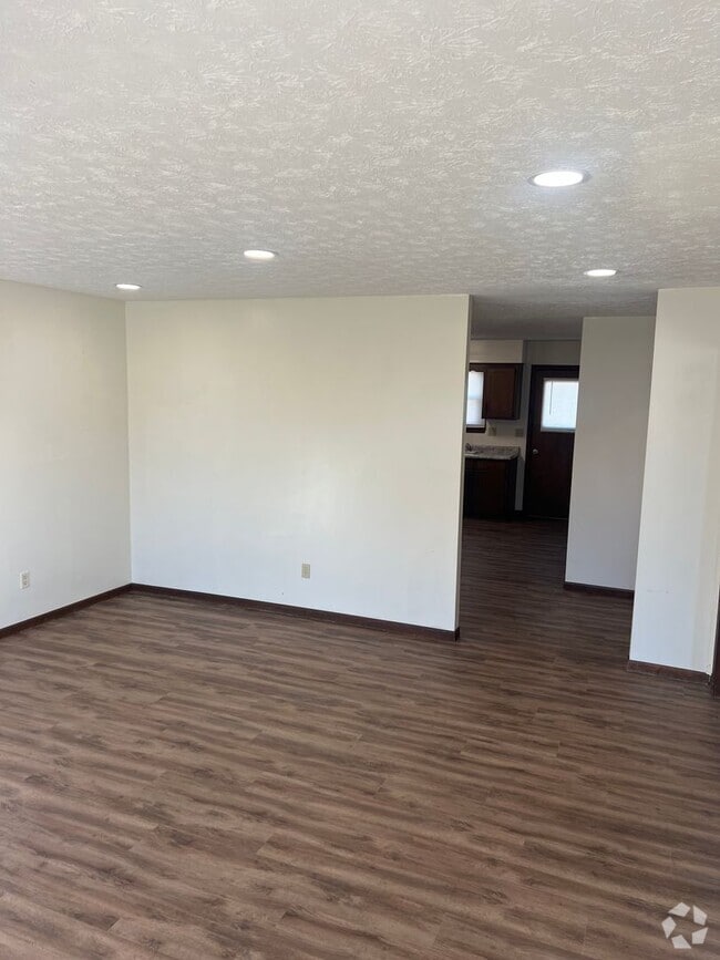 Building Photo - 2524 S Jefferson Ave