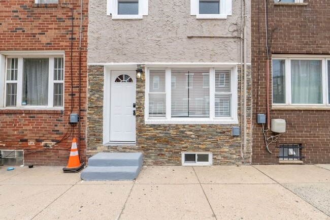 Newly rehabbed 3 bedroom - Newly rehabbed 3 bedroom House