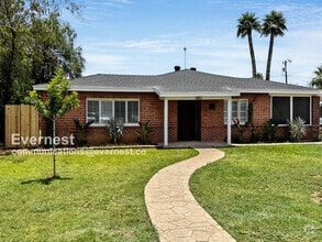 Building Photo - 801 W Earll Dr