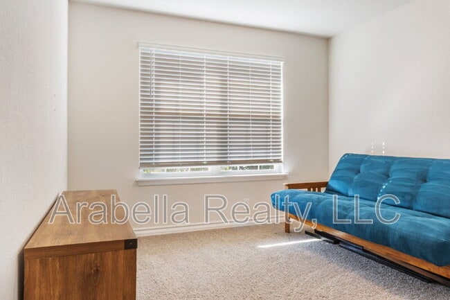 Building Photo - 13067 Whisper Bnd
