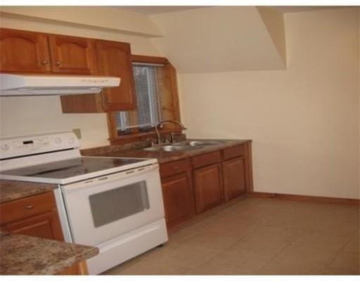 Building Photo - 2 bedroom in Taunton MA 02780