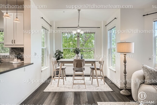 Foto del edificio - "Spacious 3-Bedroom Condo with 3 Full Bath...