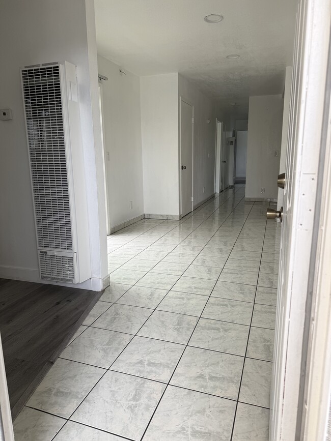 Foto del edificio - 1262 Turtlerock Dr