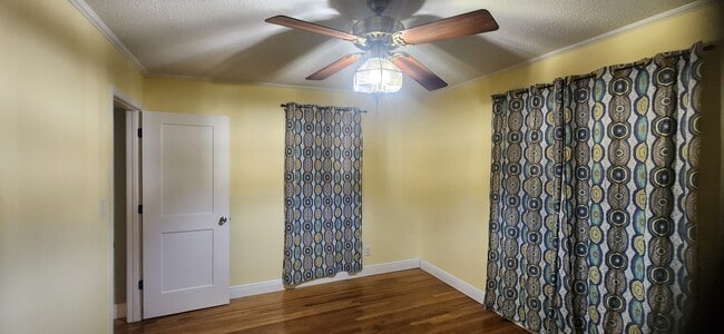 Foto del edificio - 400 N U St