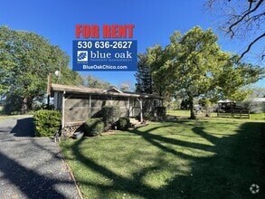 Building Photo - 1609 Diamond Ave