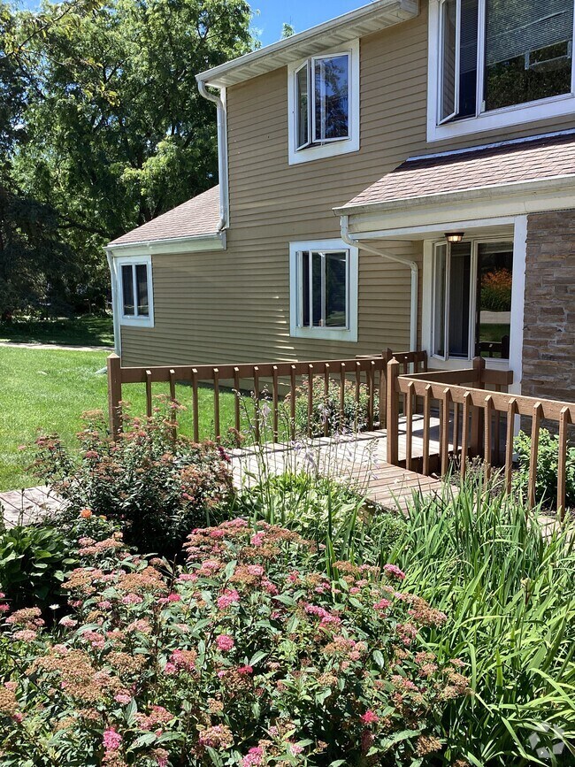 Baskerville Student Apartments for Rent Middleton, WI 1 Rentals