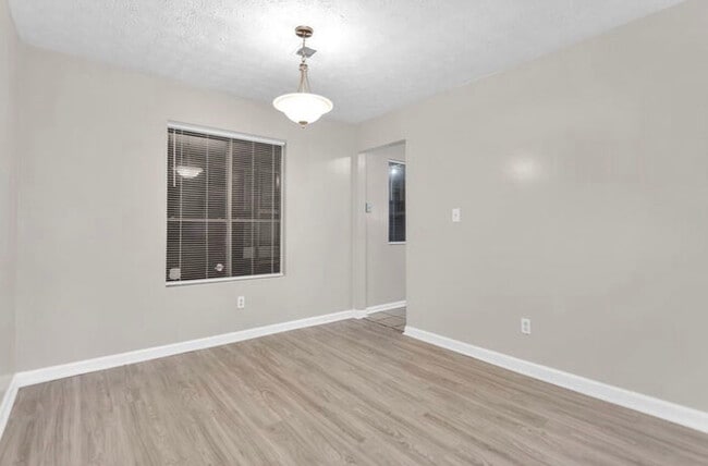 Building Photo - 97 Avalon Way